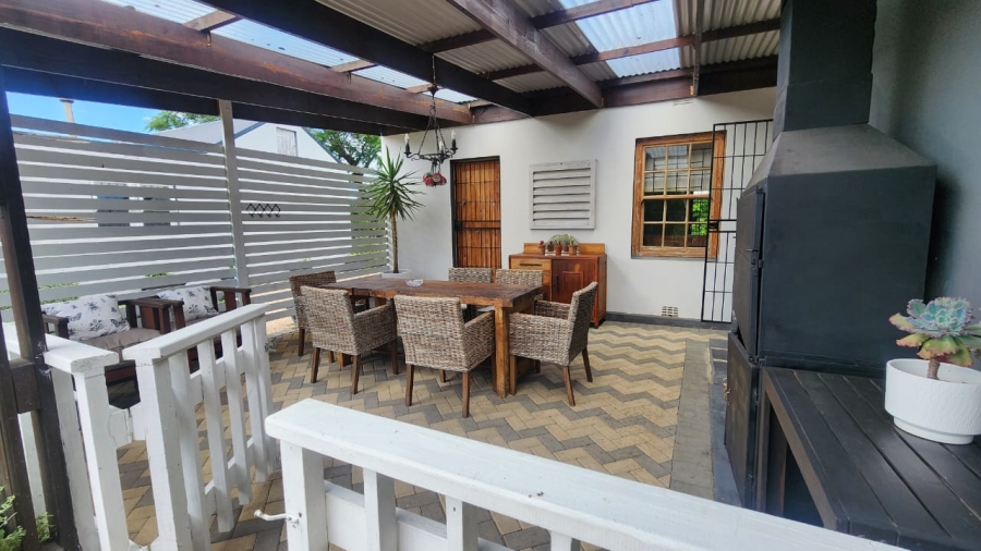 4 Bedroom Property for Sale in Bodorp Western Cape